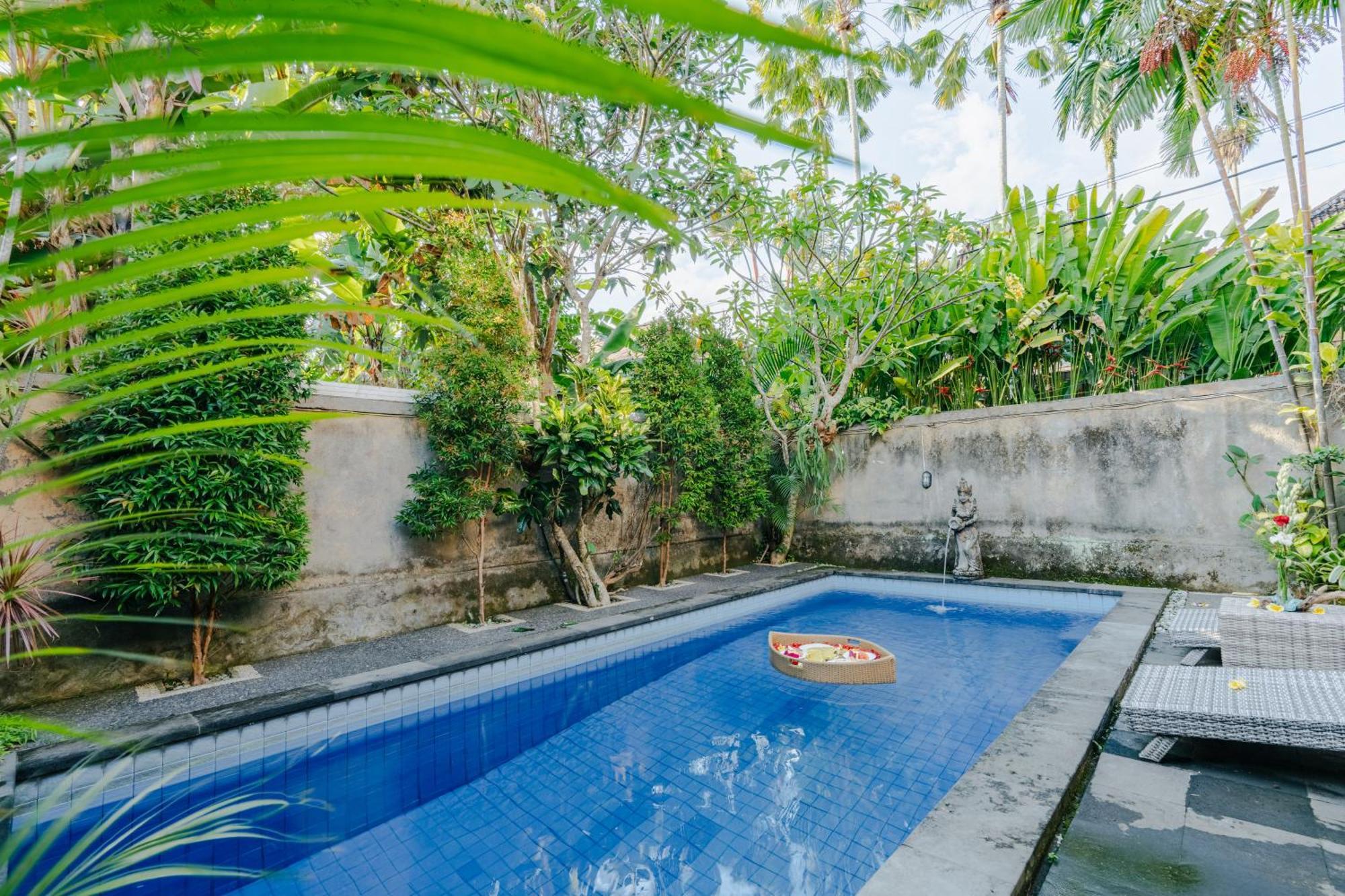 Sebujan Grand Aurora Motel Ubud  Exterior photo